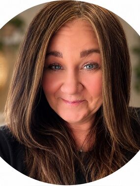 Meet your Posher, Kerri 🇨🇦